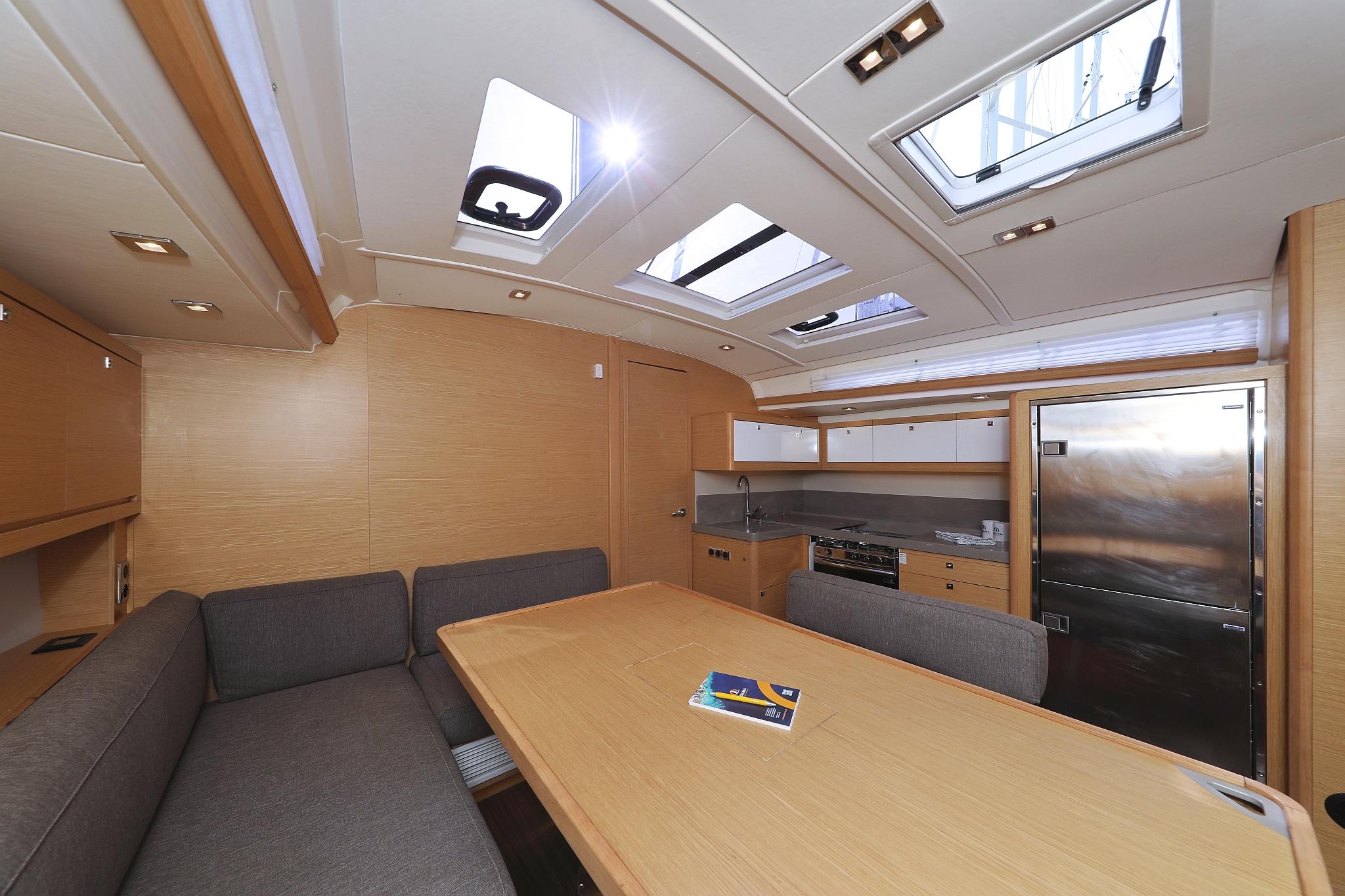 Dufour 470 - 5 cab., picture 14