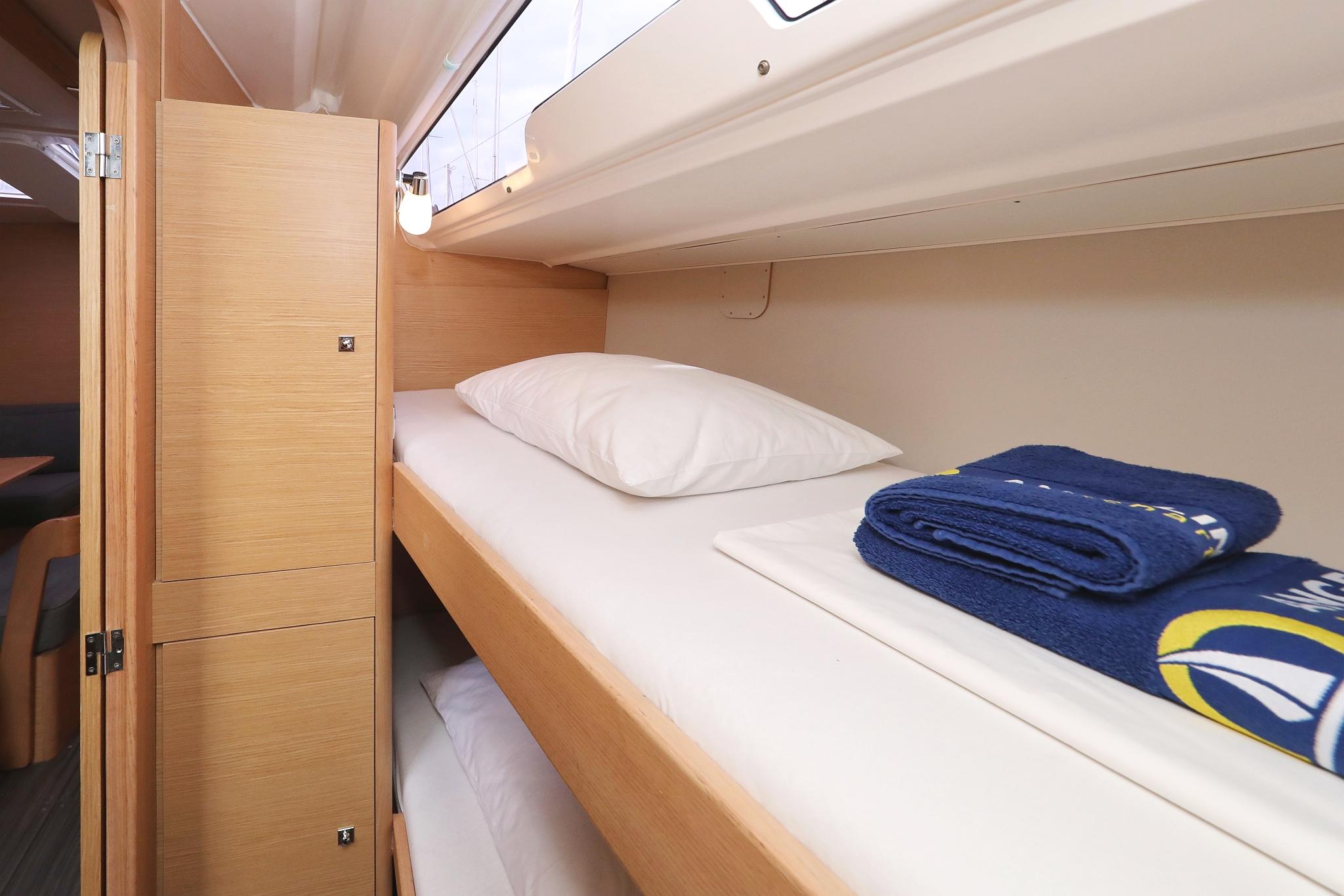 Dufour 430 GL, picture 24