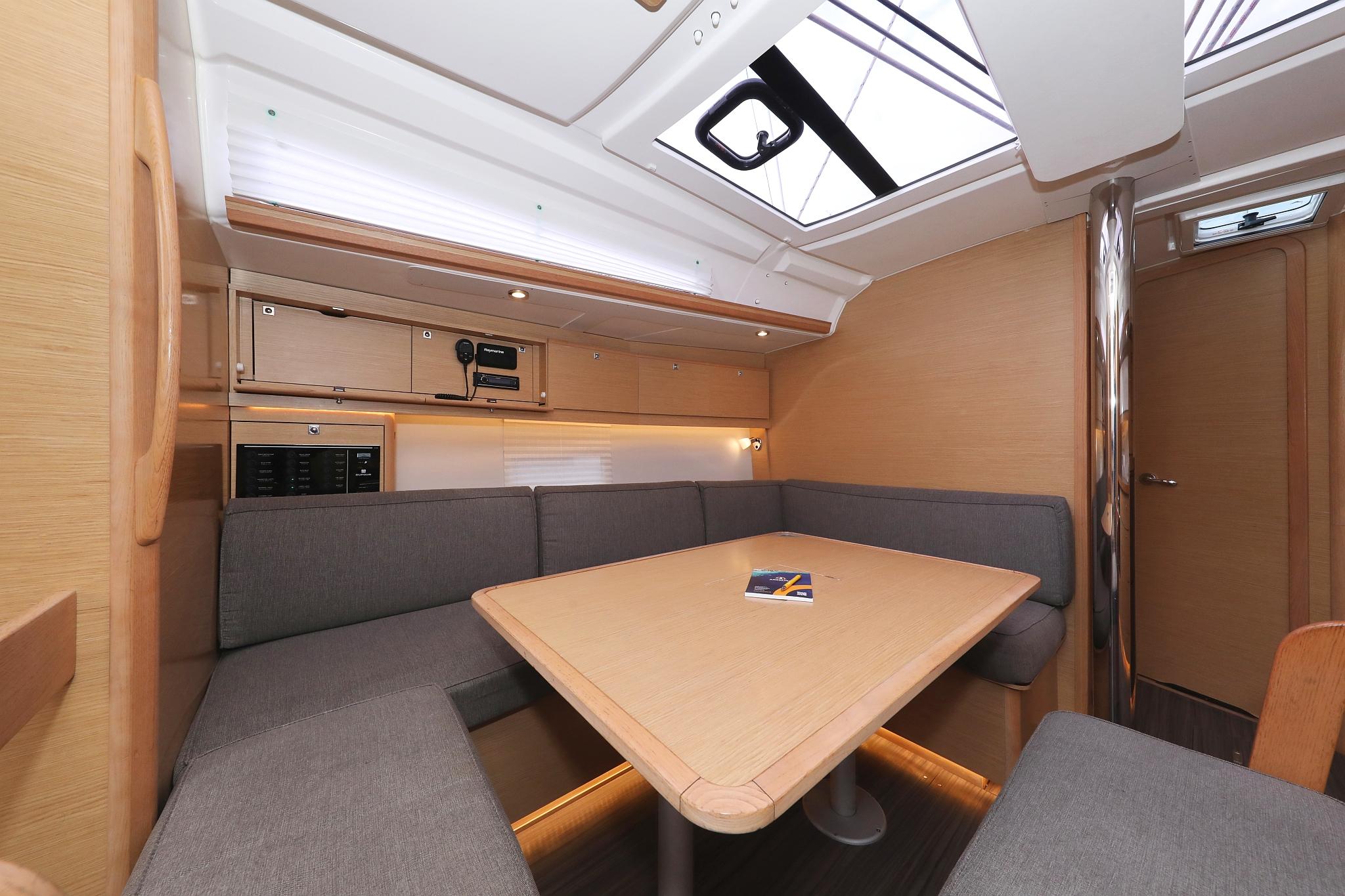 Dufour 430 GL, picture 15