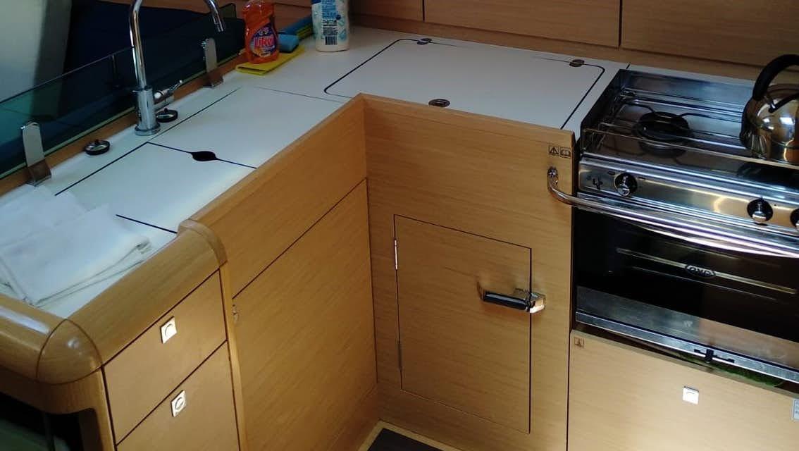 Sun Odyssey 419 - 3 cab., picture 20