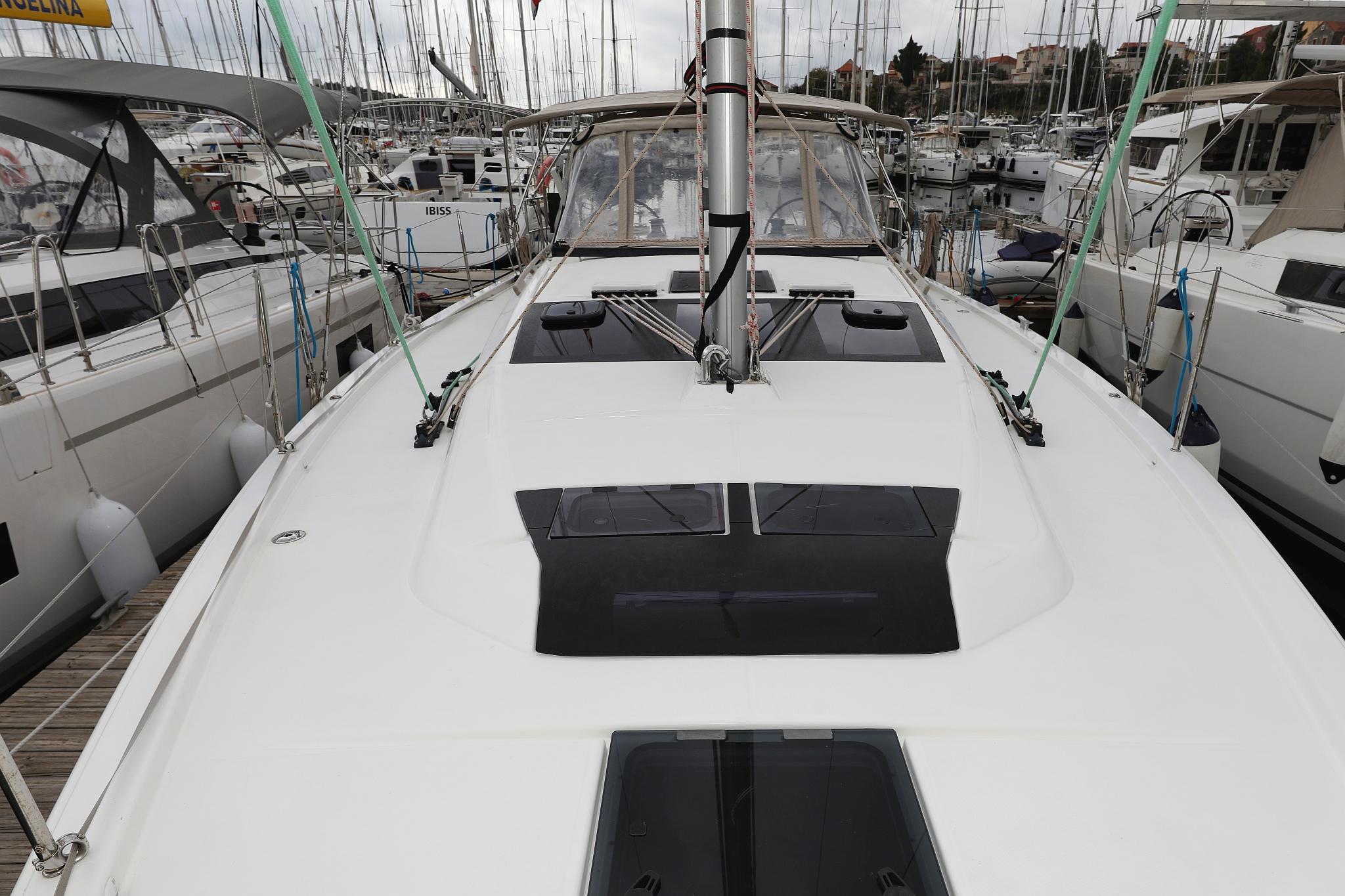 Dufour 390 GL, picture 11