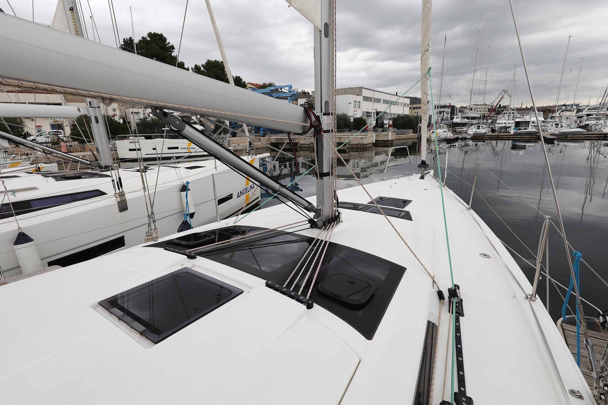 Dufour 390 GL, picture 10