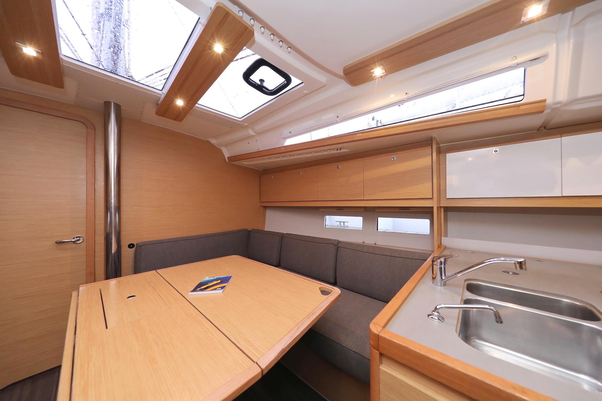 Dufour 390 GL, picture 18