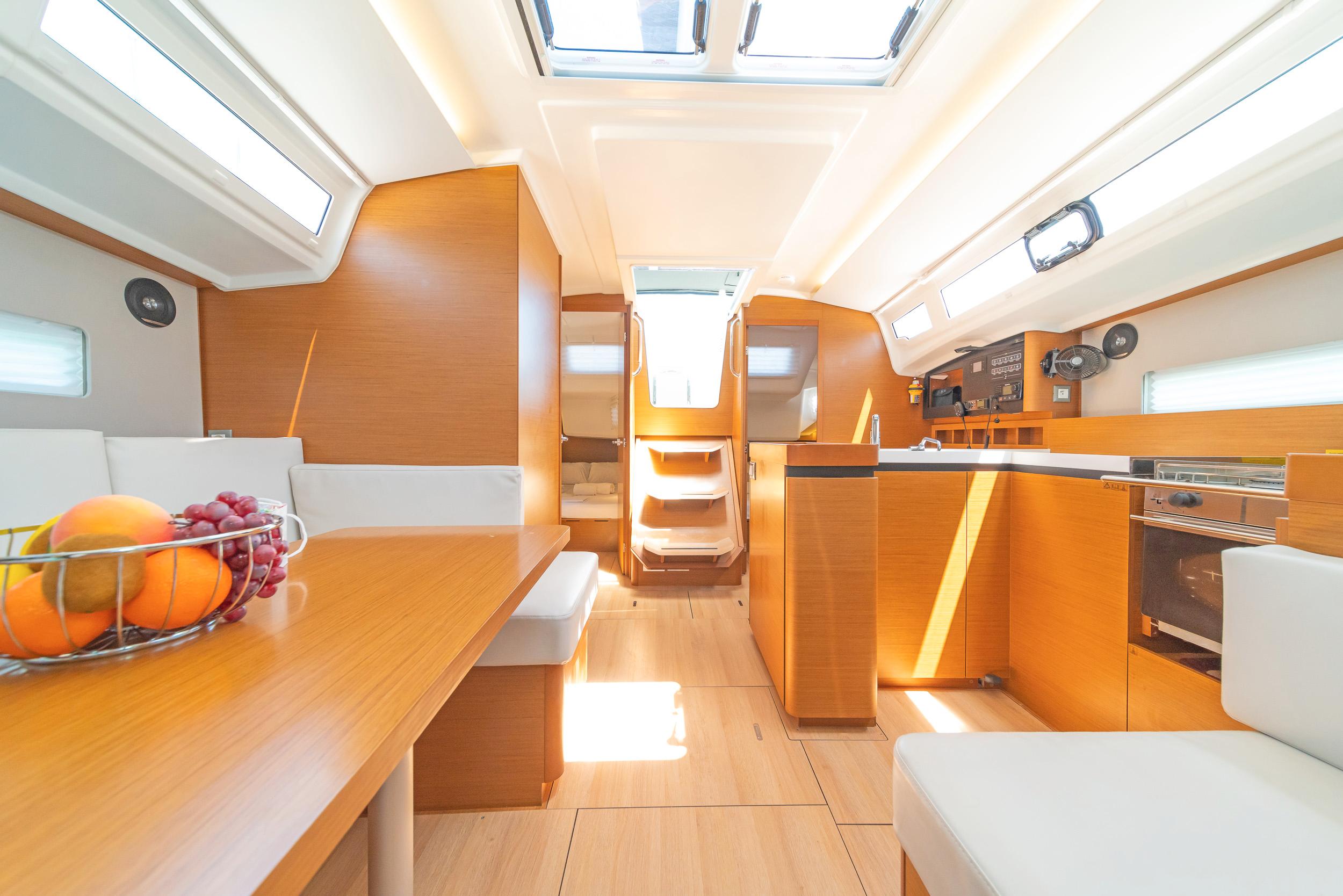 Sun Odyssey 410 - 3 cab., picture 11