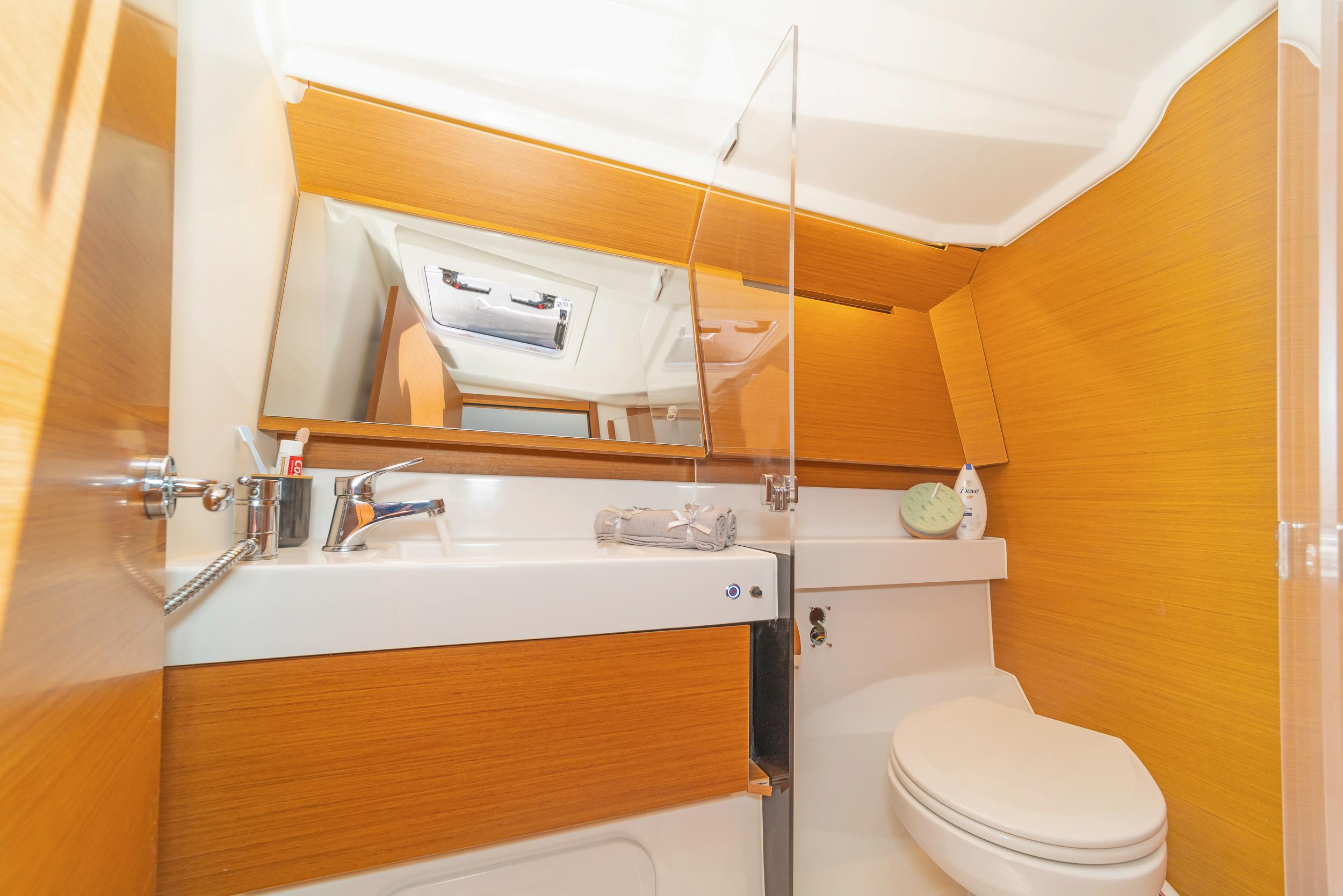 Sun Odyssey 410 - 3 cab., picture 8