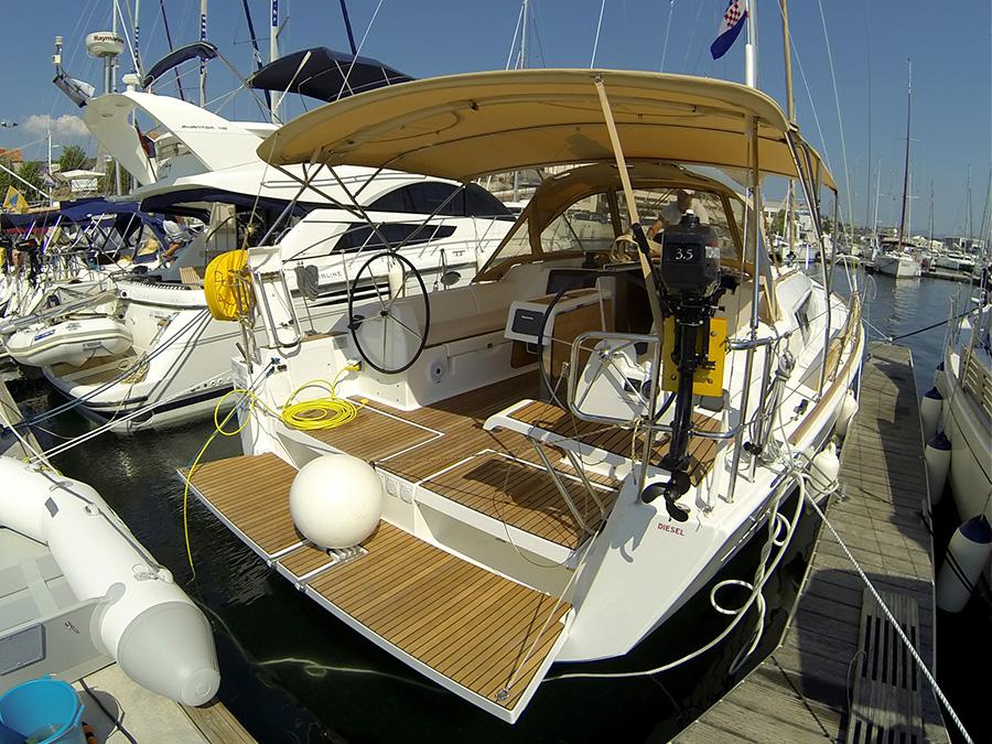 Dufour 382 GL, picture 3