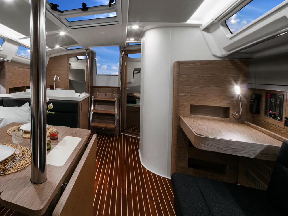 Hanse 388, picture 9