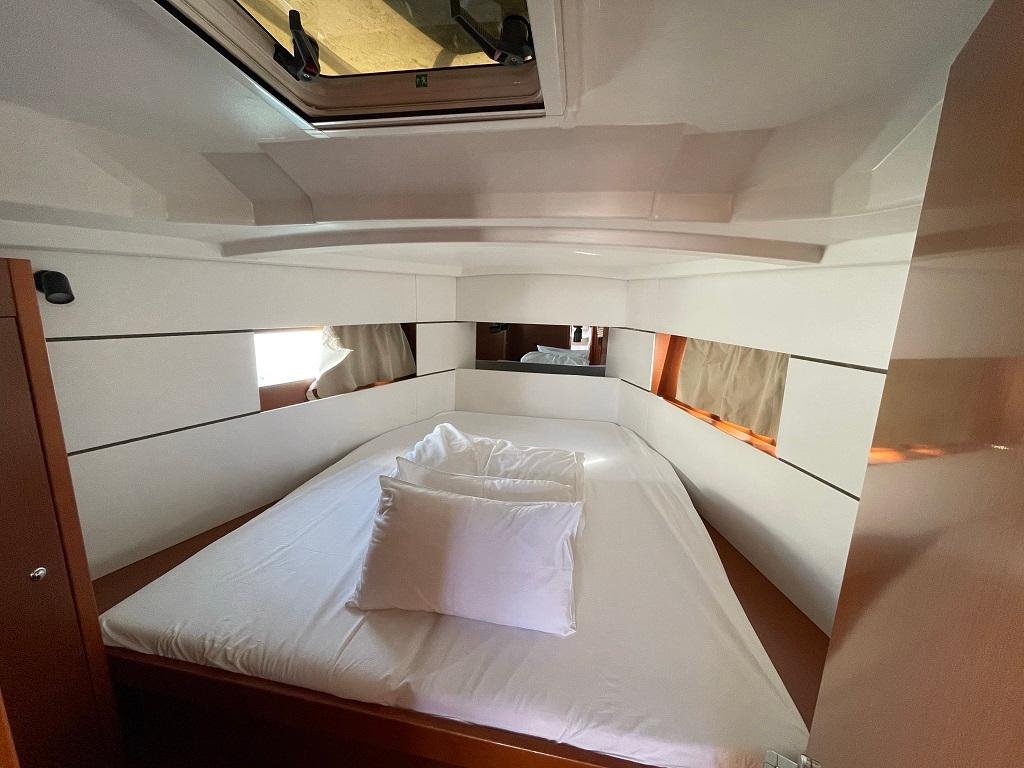 Oceanis 38 - 3 cab., picture 11