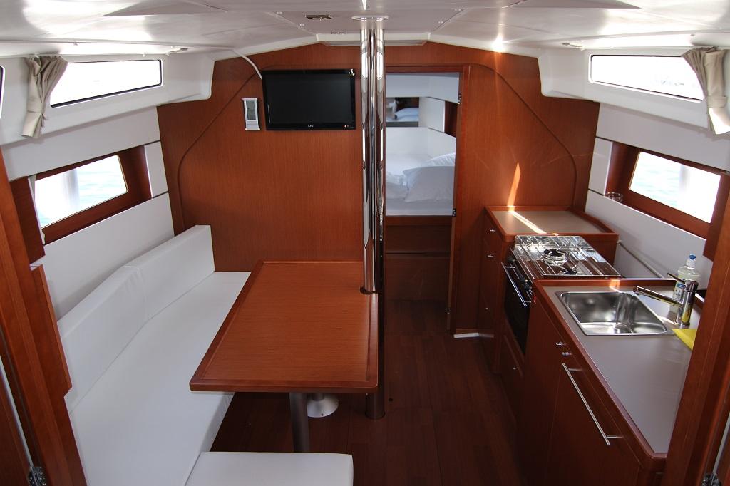 Oceanis 38 - 3 cab., picture 7
