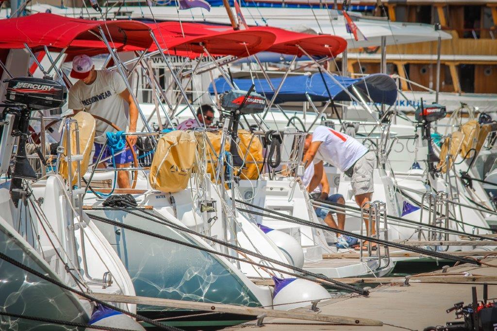 Oceanis 35, picture 4