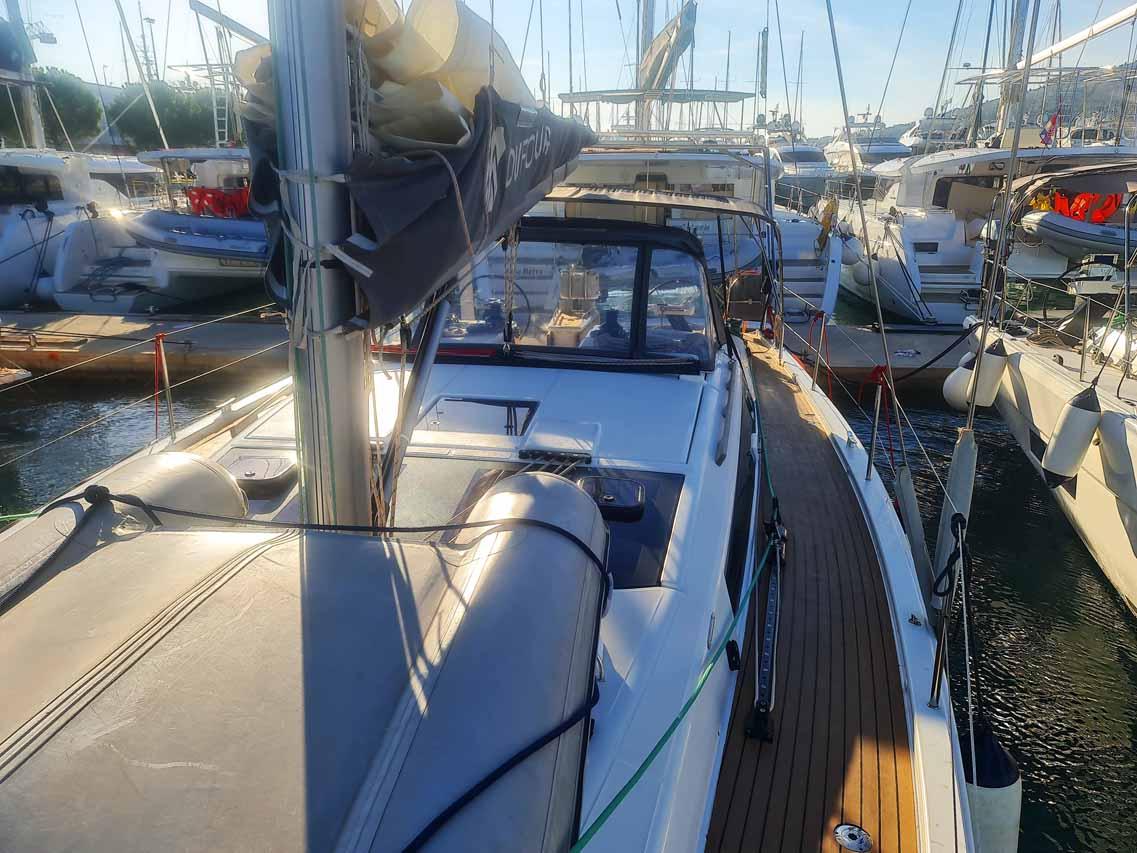 Dufour 430 - 3 cab., picture 5