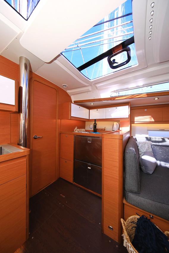 Dufour 430 - 3 cab., picture 14