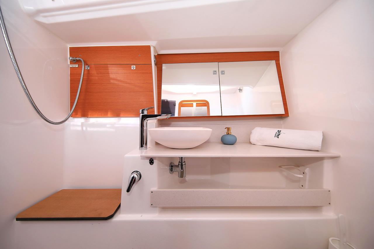 Dufour 430 - 3 cab., picture 26