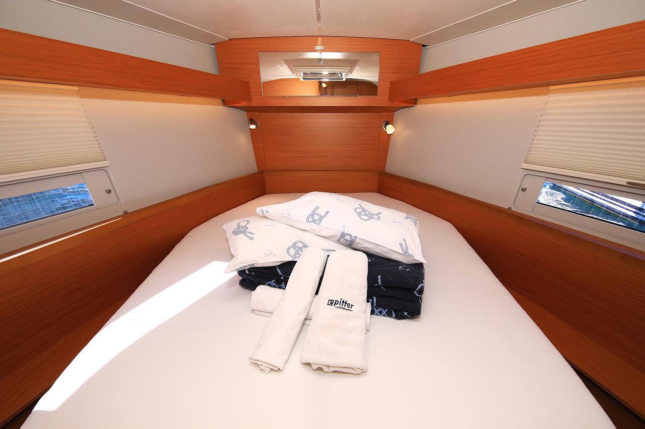 Dufour 430 - 3 cab., picture 18