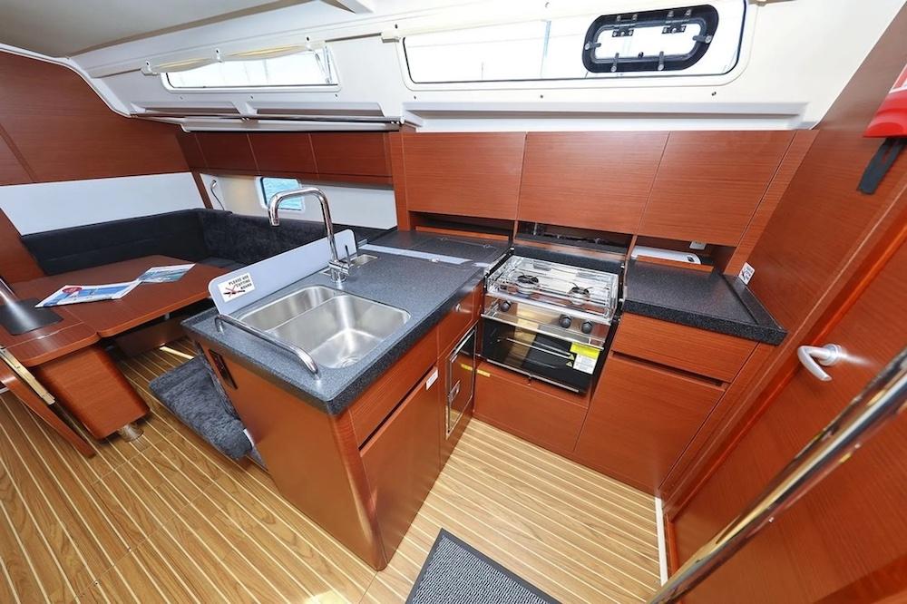 Hanse 388, picture 7