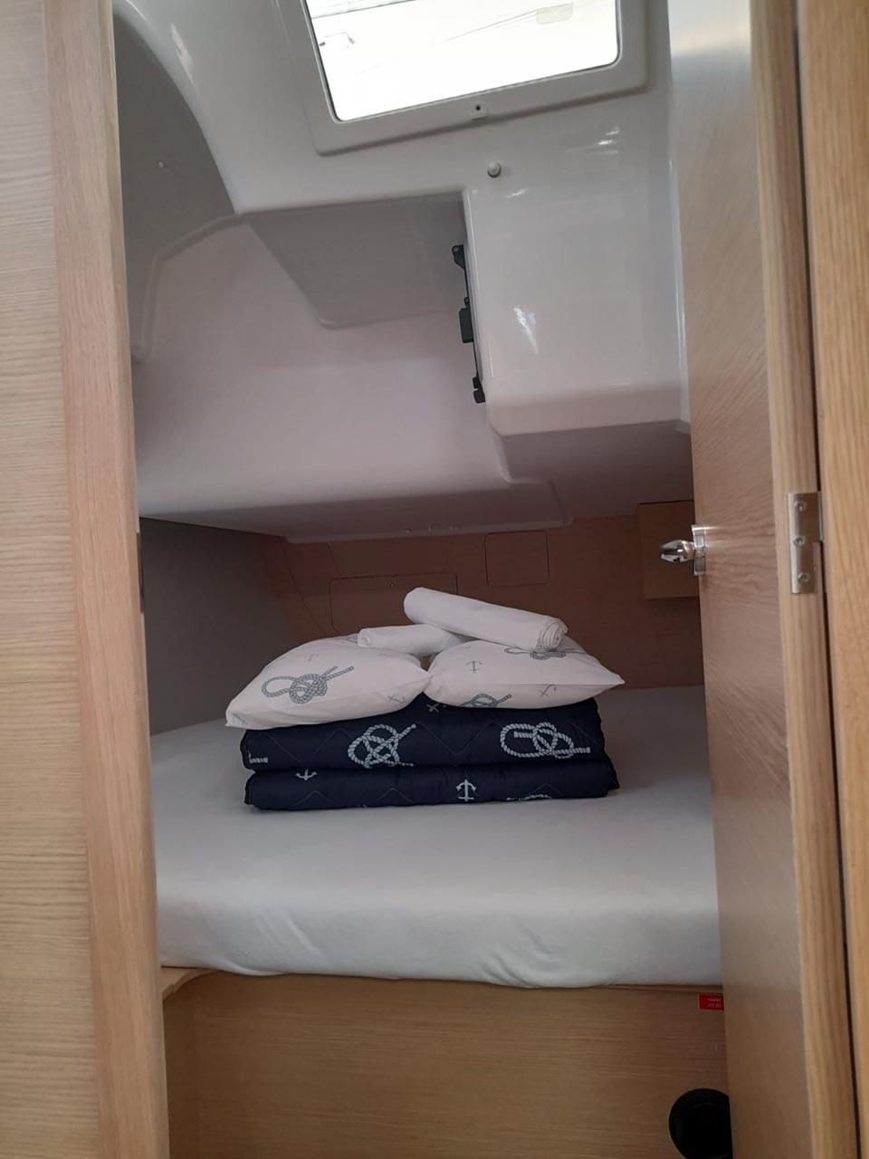 Dufour 412, picture 10