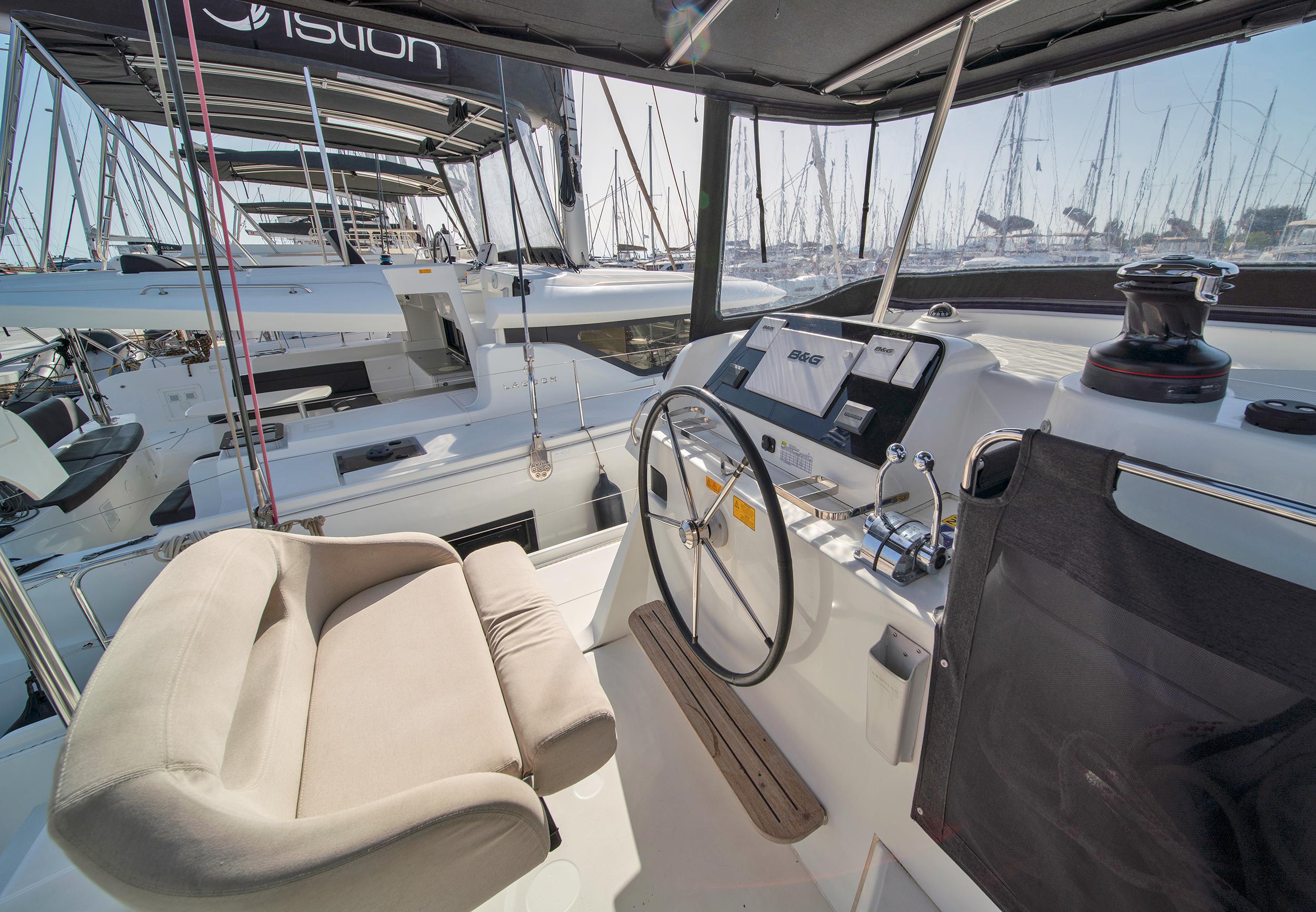 Lagoon 42 - 4 + 2 cab., picture 10