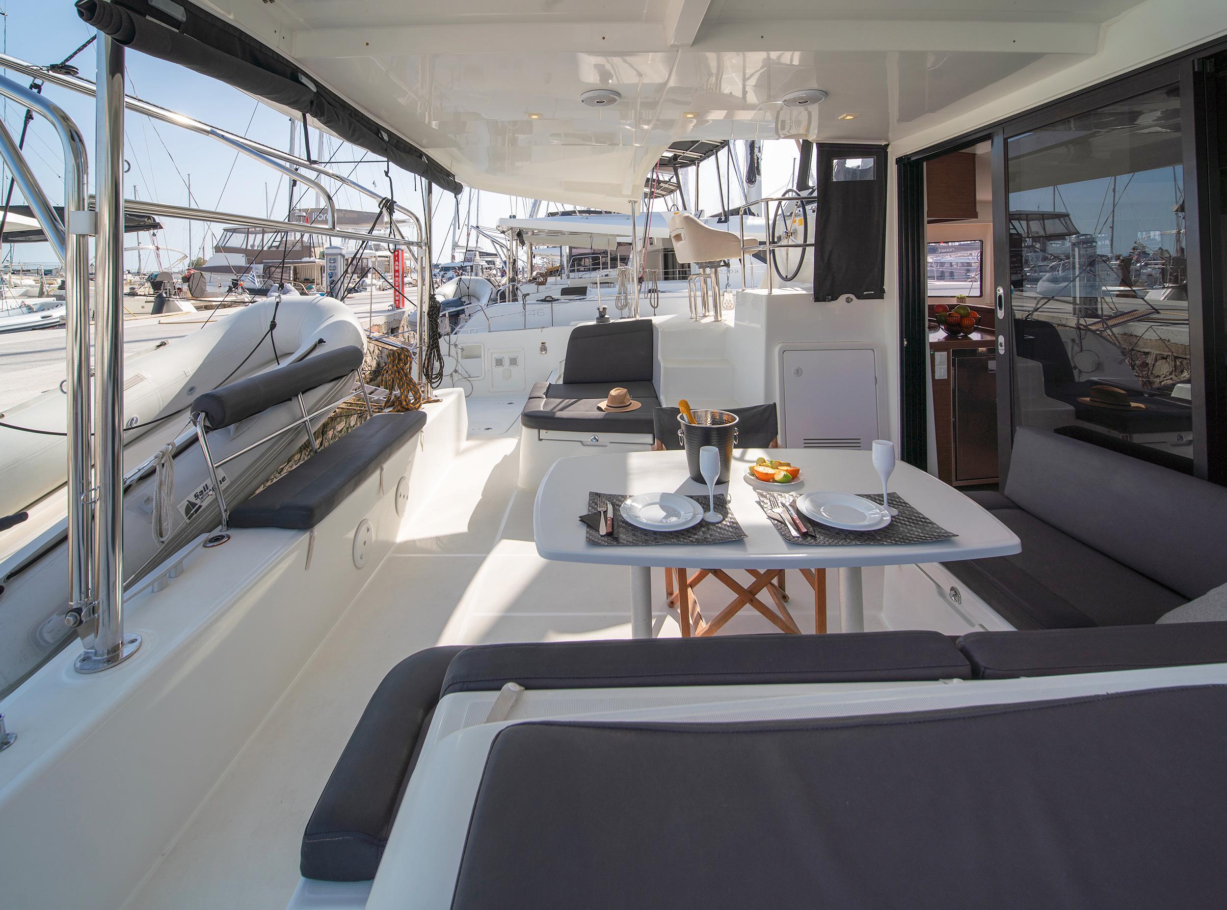 Lagoon 42 - 4 + 2 cab., picture 6