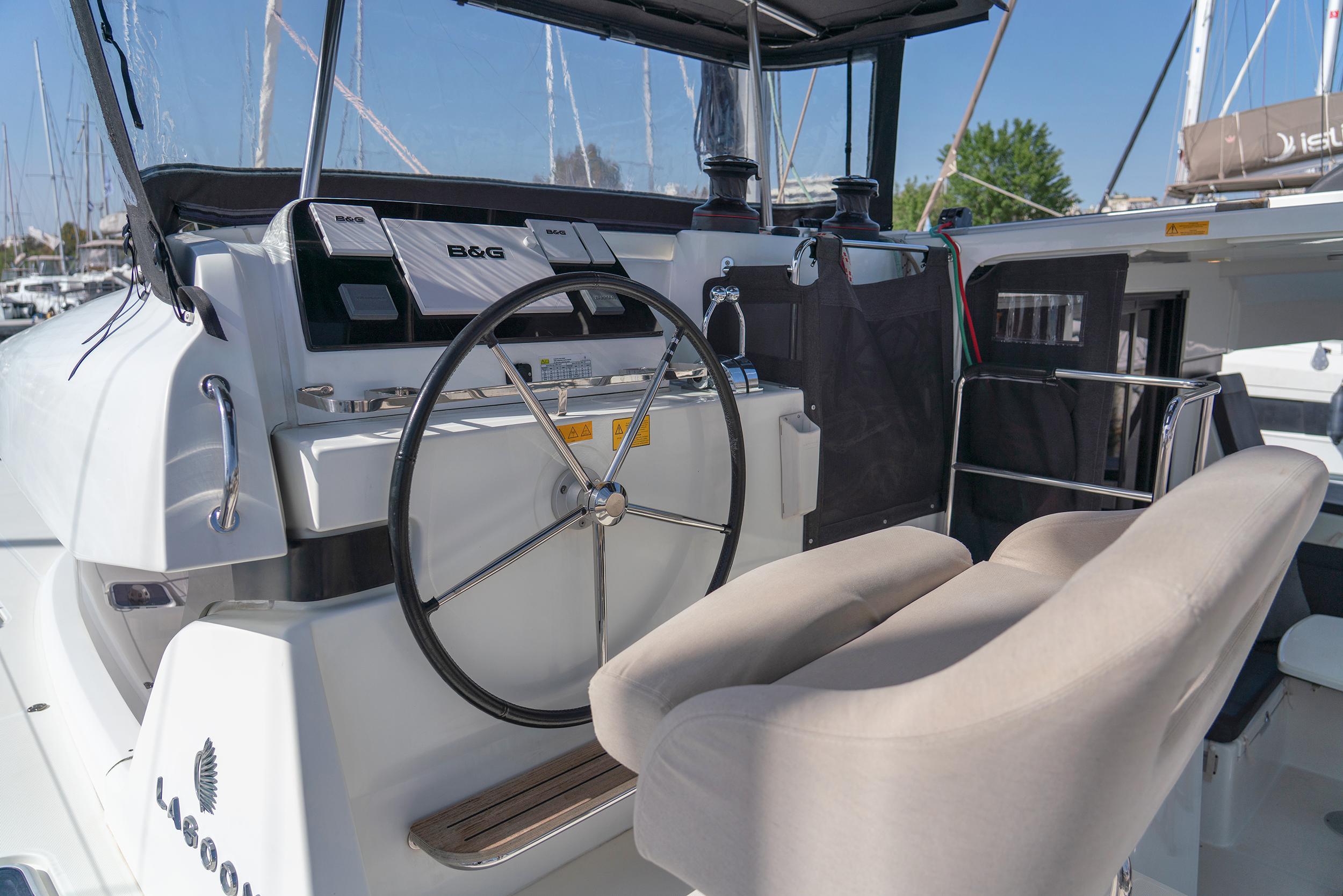 Lagoon 42 - 4 + 2 cab., picture 4