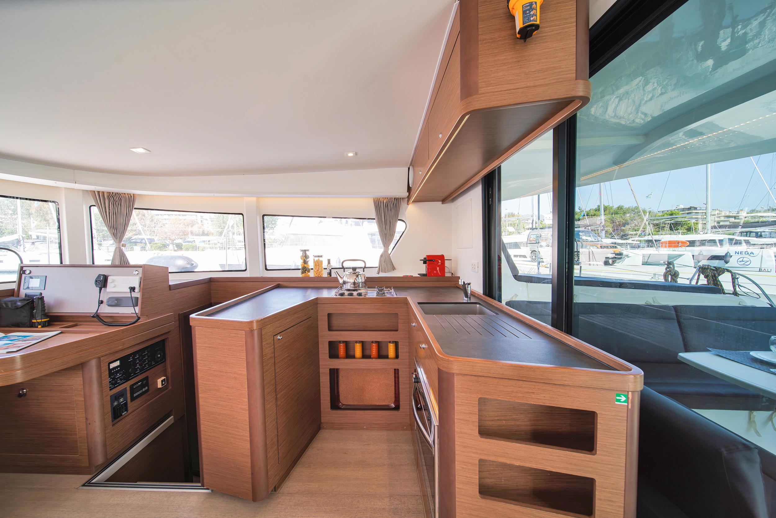 Lagoon 42 - 4 + 2 cab., picture 12