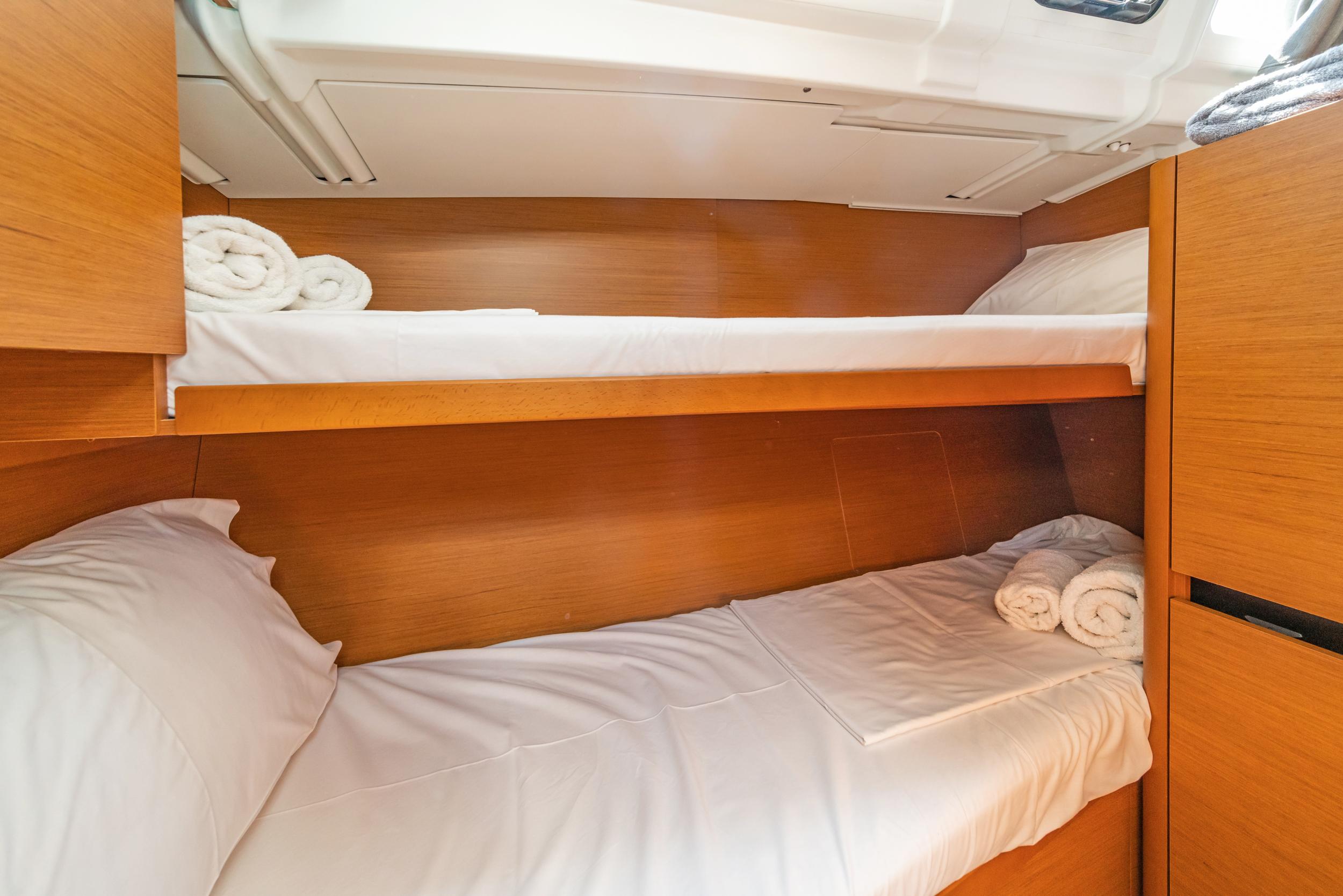 Sun Odyssey 490 - 5 + 1 cab., picture 10