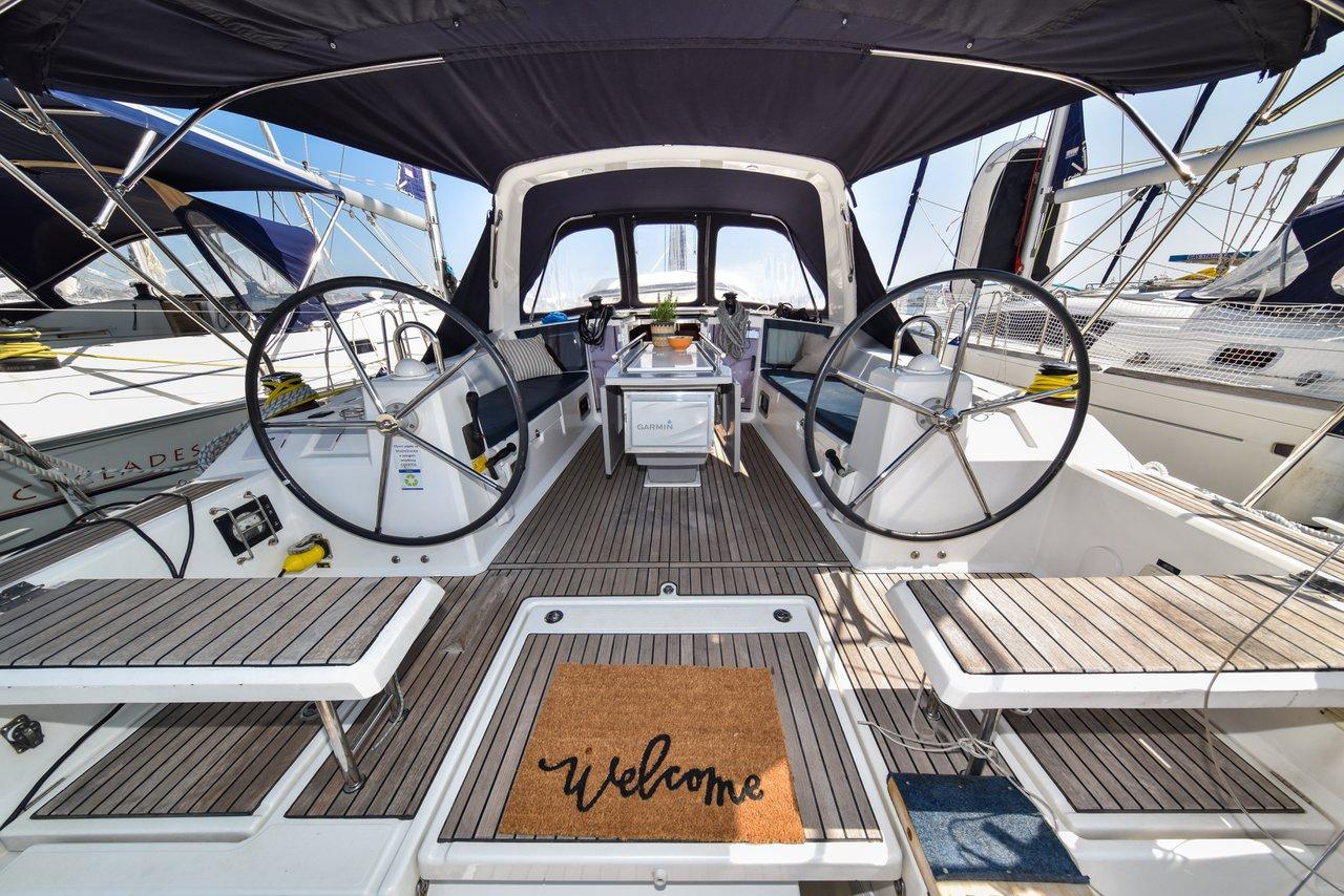 Oceanis 41.1, picture 5