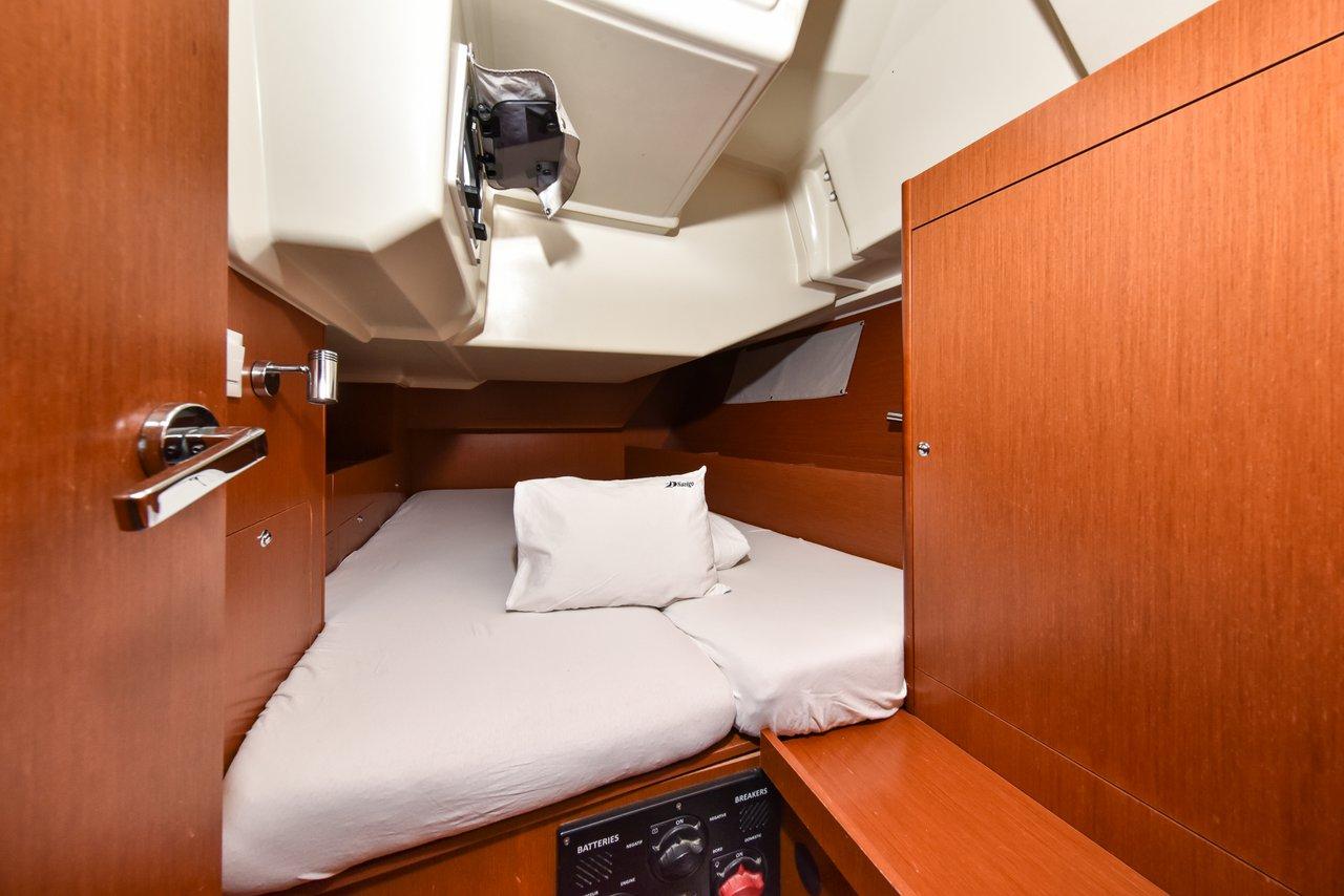 Oceanis 41.1, picture 29