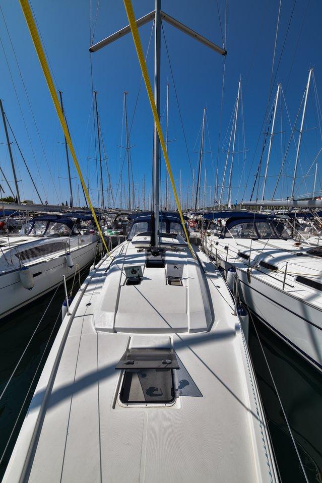 Oceanis 41.1, picture 11