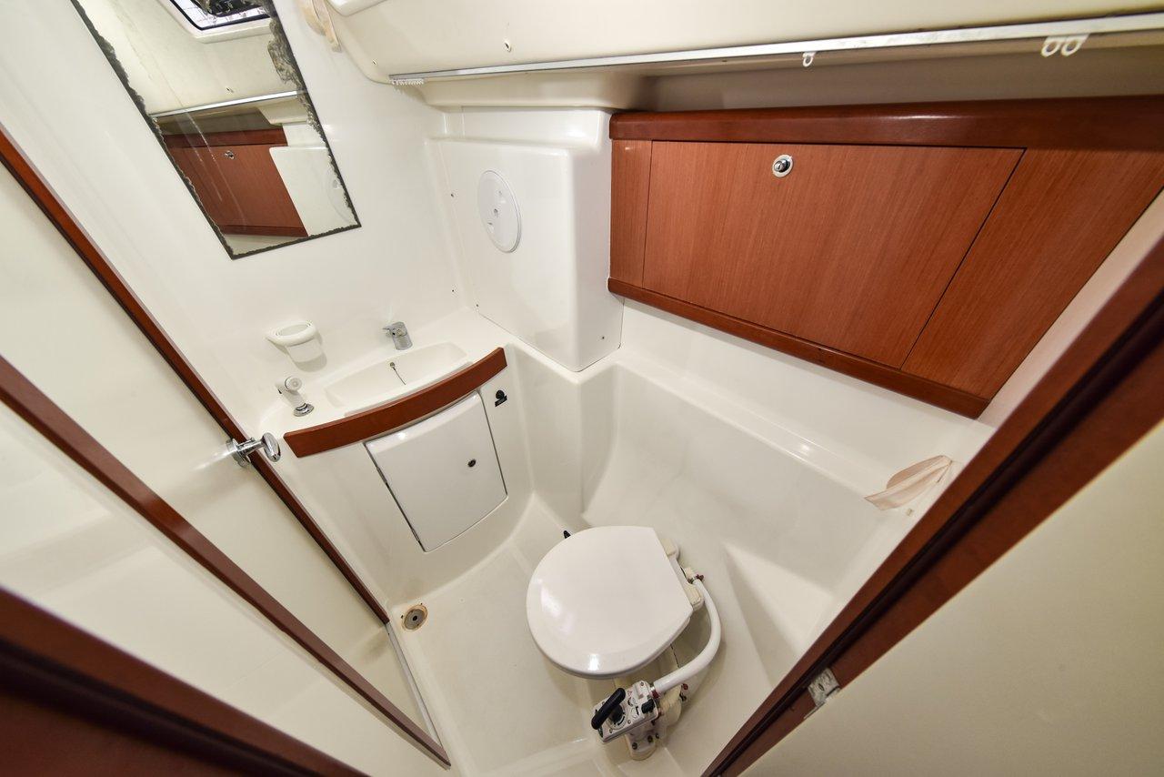 Oceanis 43, picture 40