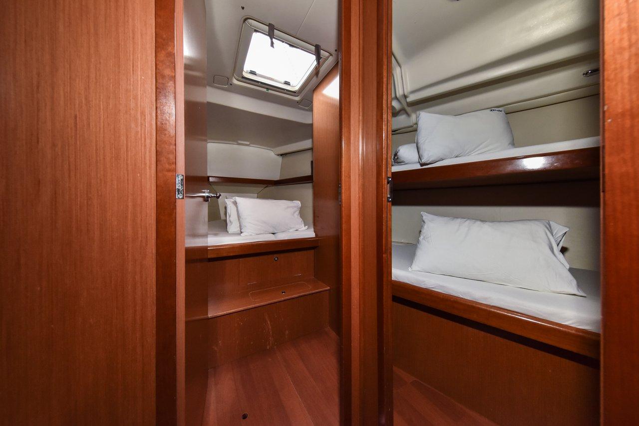 Oceanis 43, picture 30