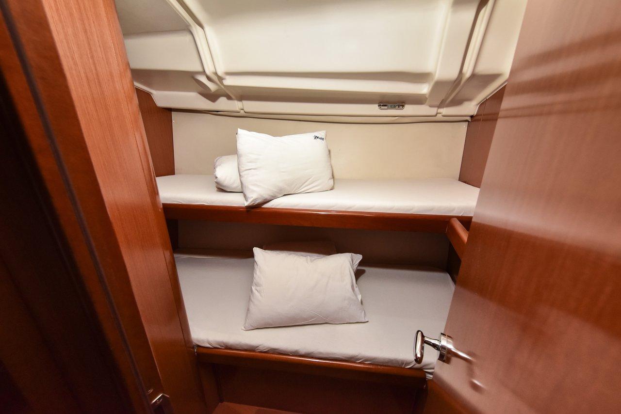 Oceanis 43, picture 32