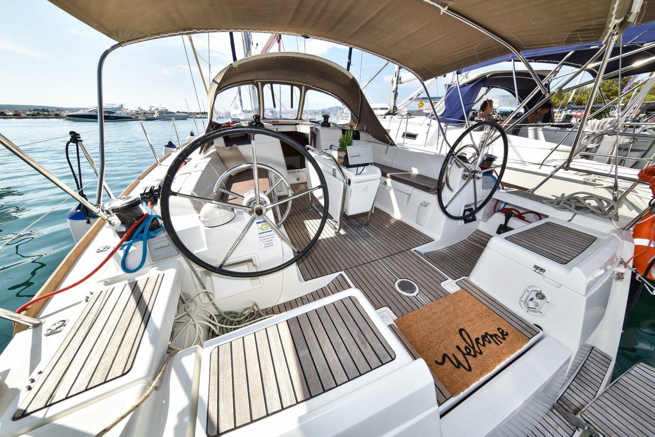 Sun Odyssey 449, picture 7