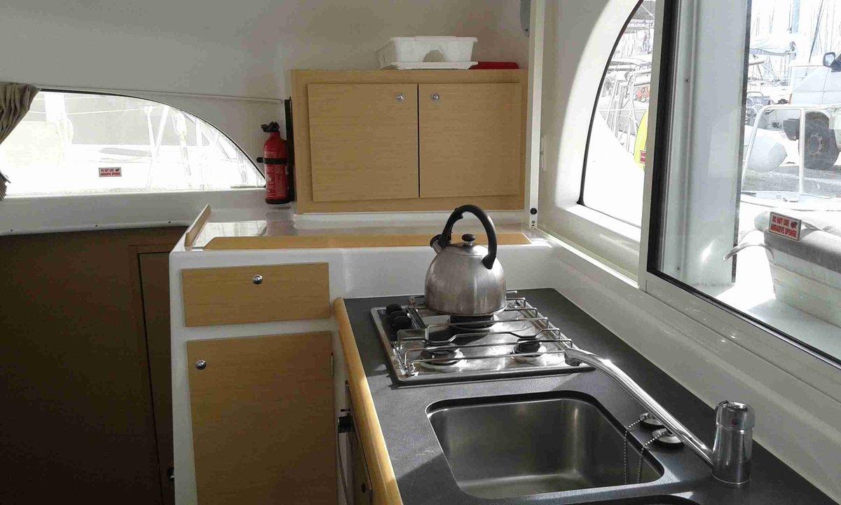 Lagoon 380 S2 - 4 + 2 cab., picture 10