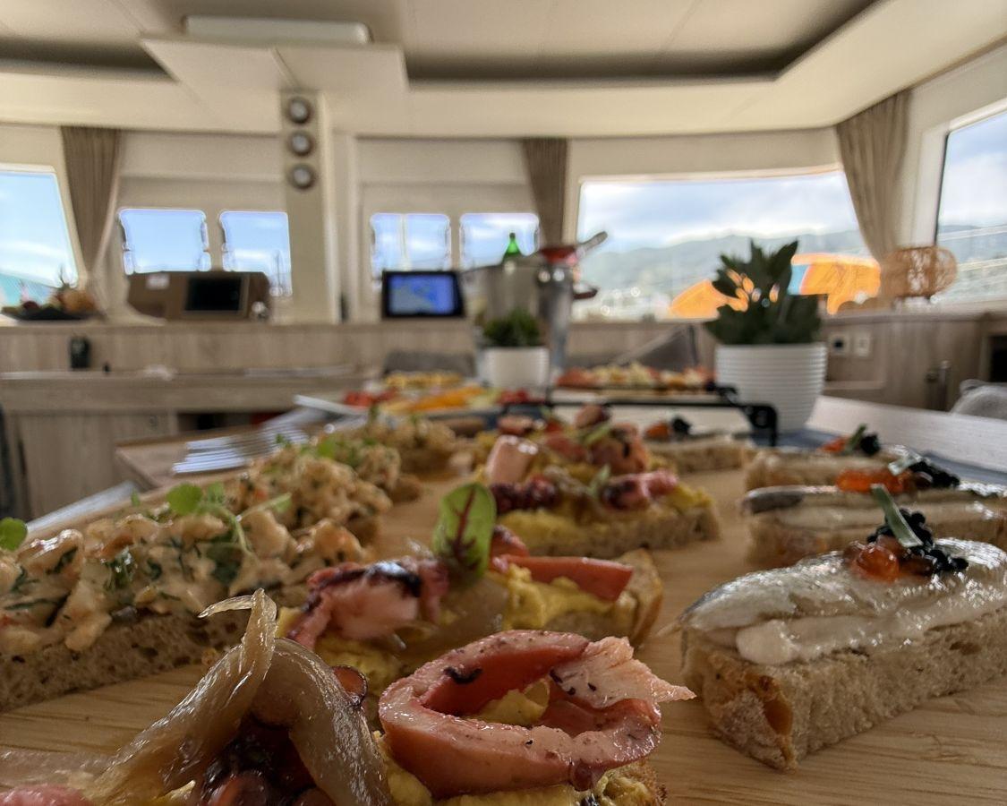 Lagoon 560 S2 - 5 + 1 cab., picture 13