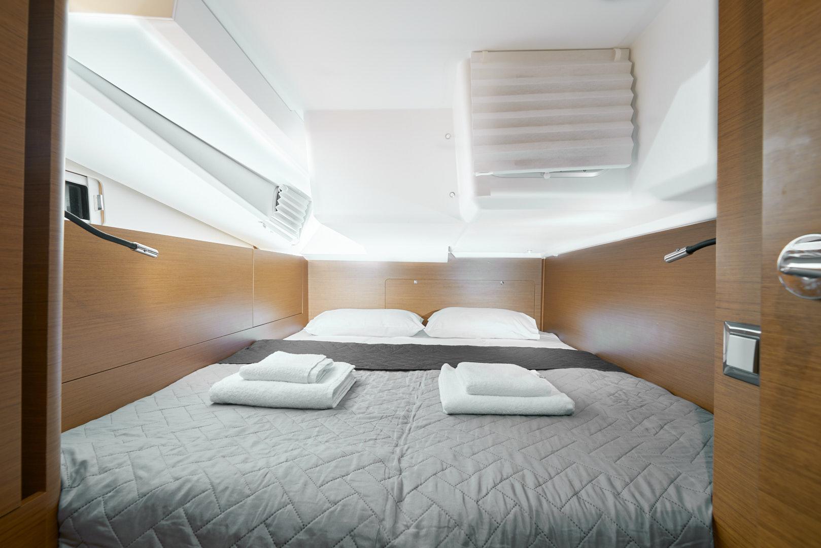 Sun Odyssey 440 - 4 cab., picture 22