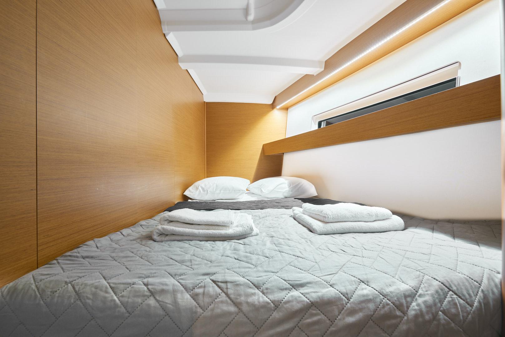 Sun Odyssey 440 - 4 cab., picture 25