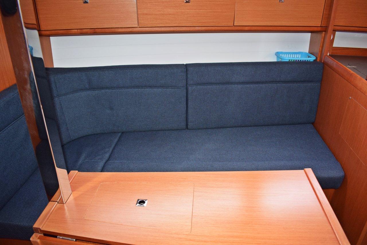 Bavaria Cruiser 33, picture 12