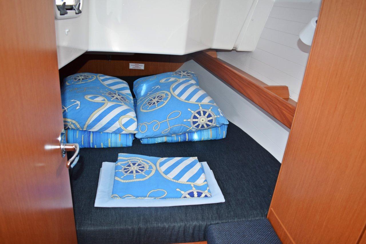Bavaria Cruiser 34, picture 17