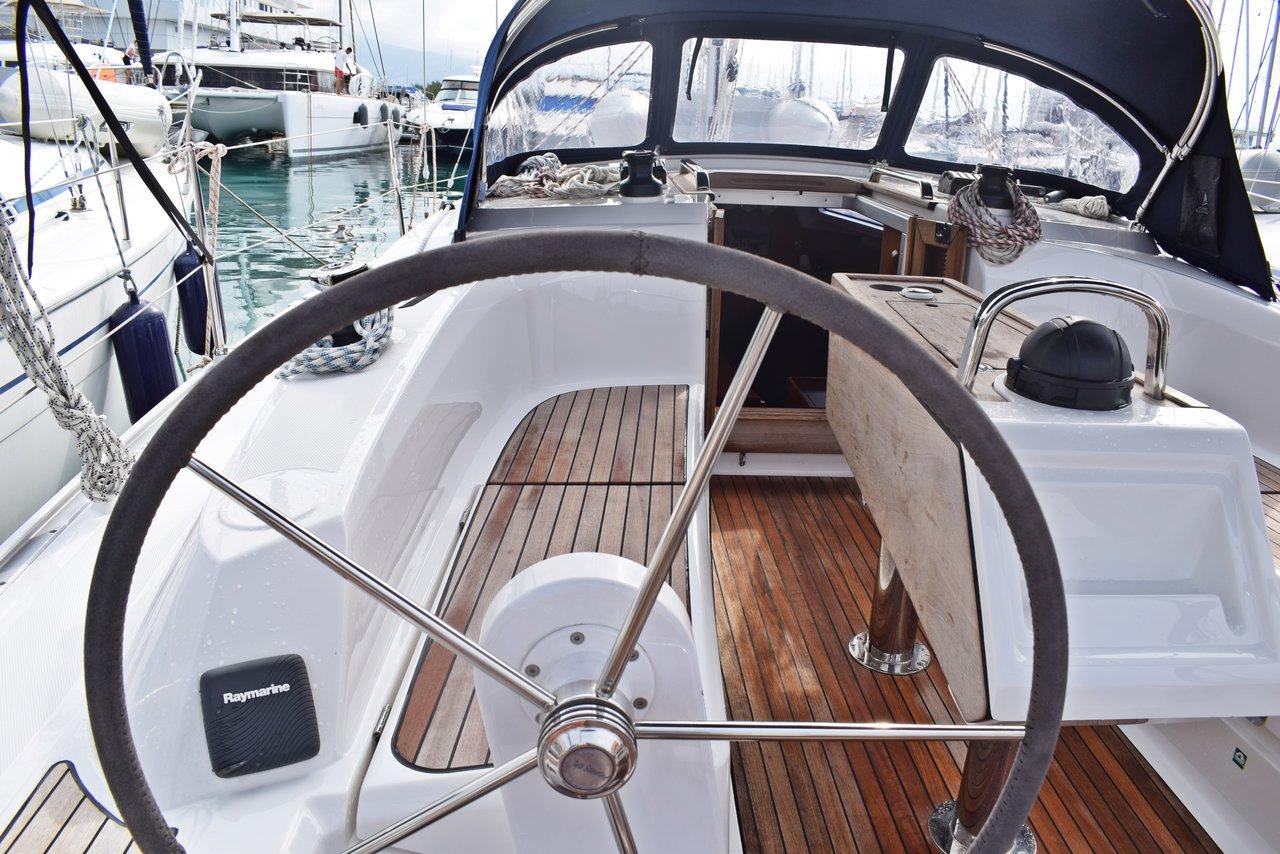 Bavaria Cruiser 34, picture 6