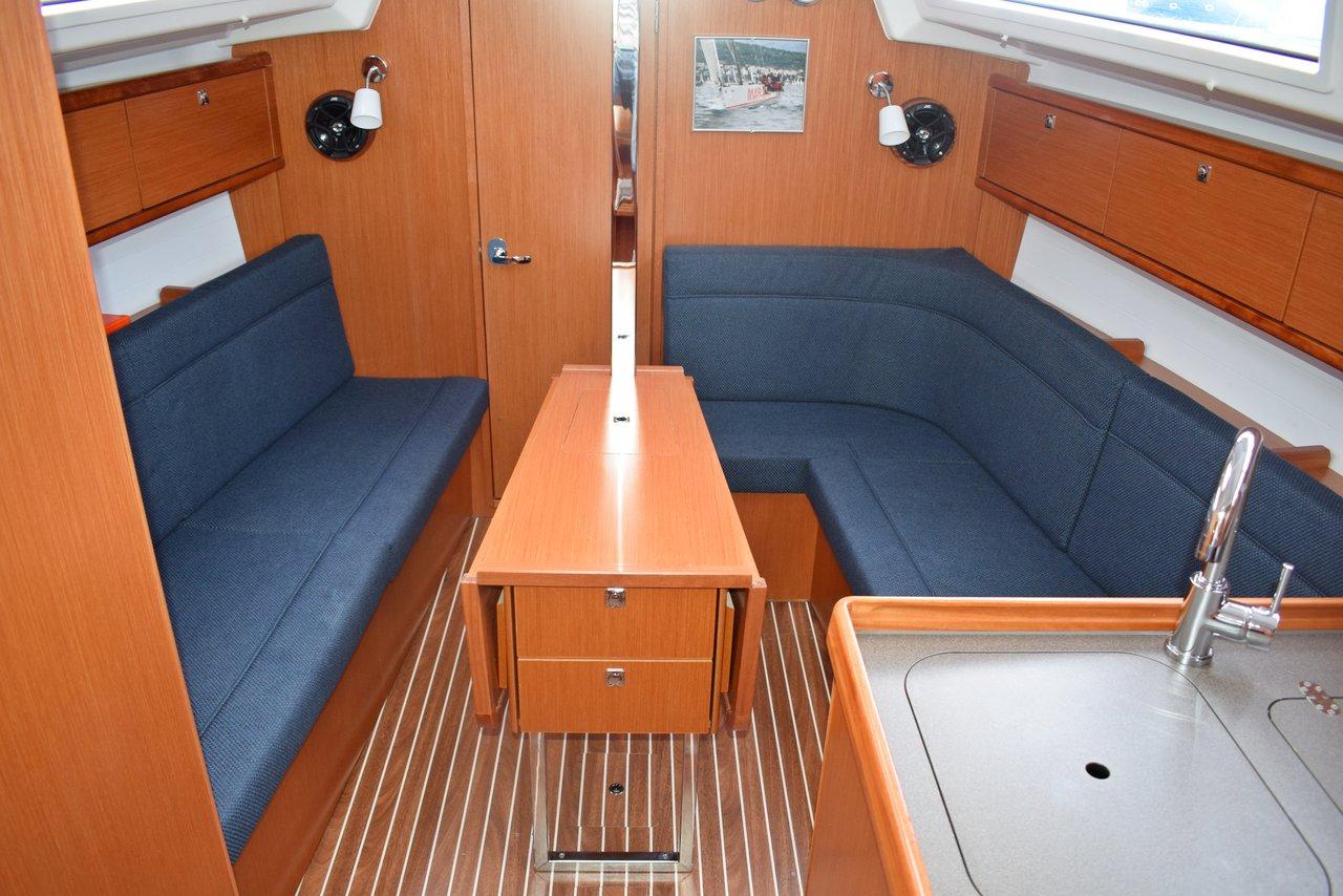 Bavaria Cruiser 34, picture 11
