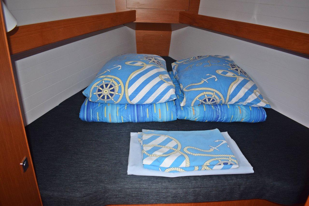 Bavaria Cruiser 34, picture 16