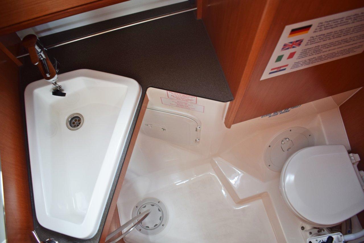 Bavaria Cruiser 34, picture 20