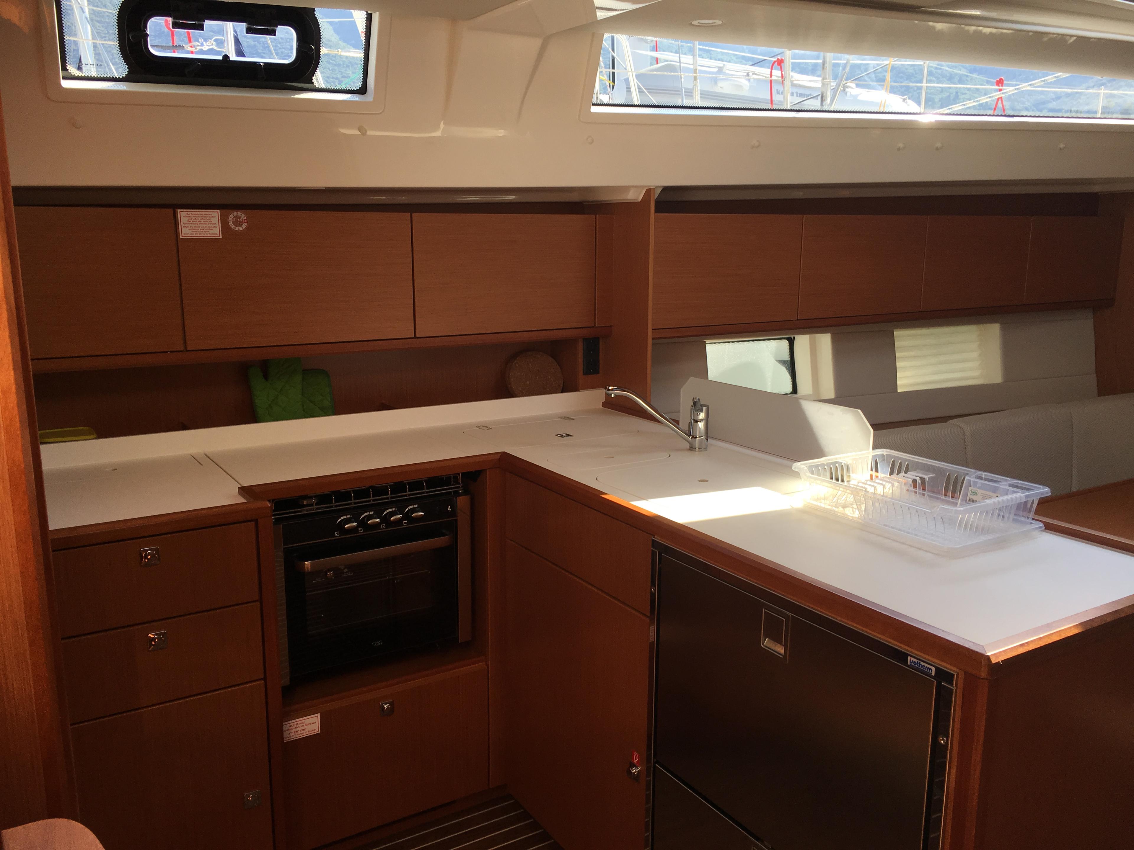 Bavaria C45 - 4 cab., picture 5