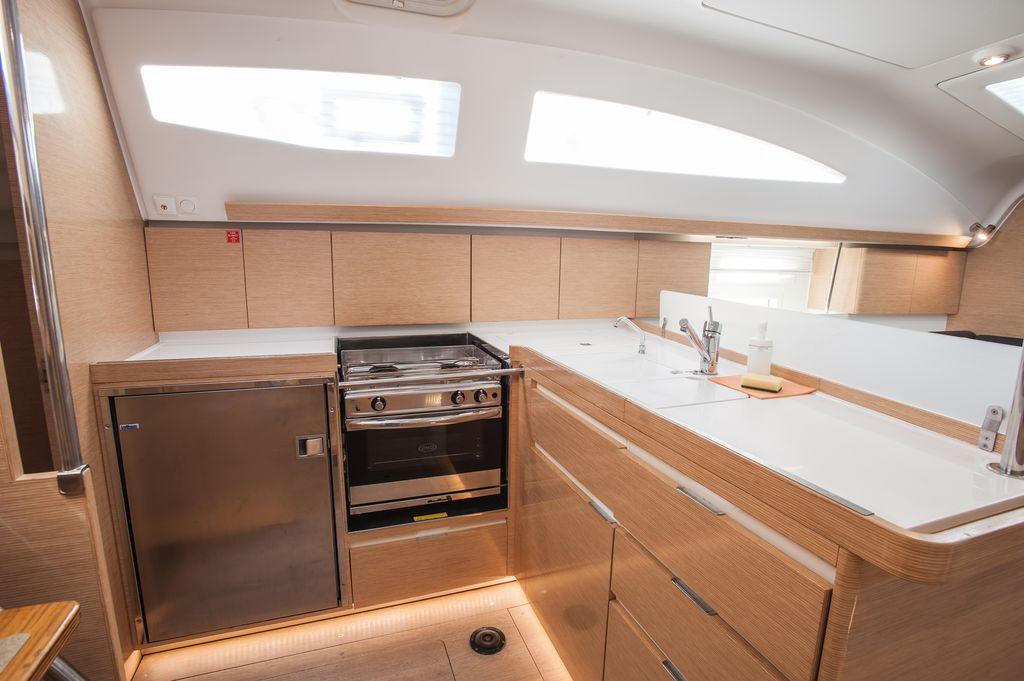 Elan Impression 45, picture 7