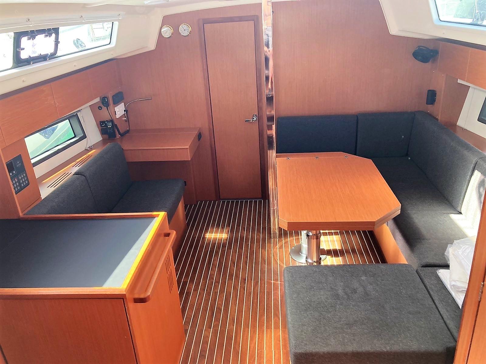 Bavaria C42, picture 9
