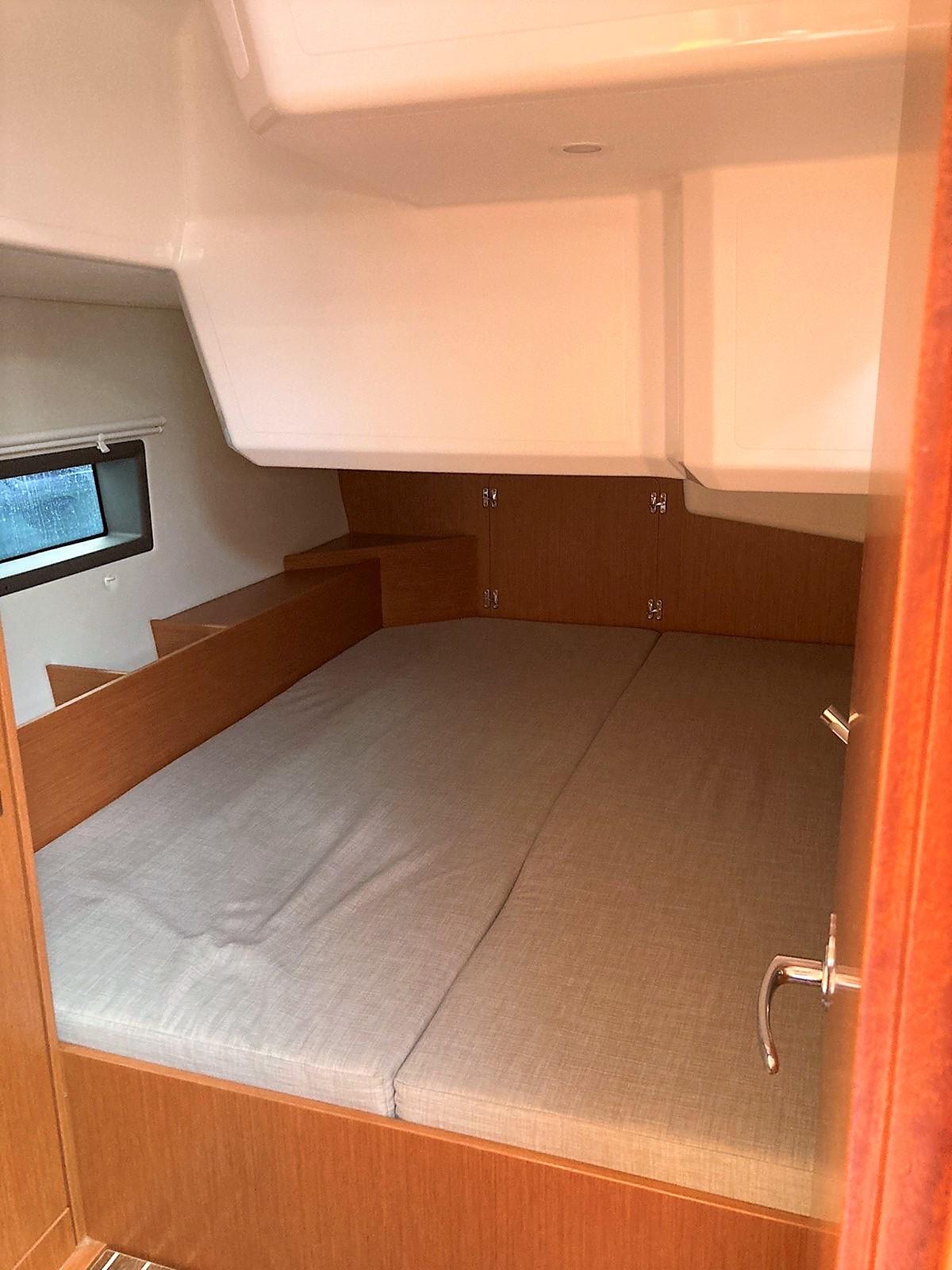 Bavaria C42, picture 5