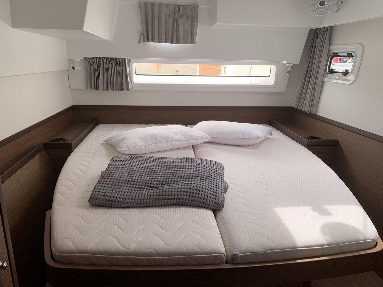 Lagoon 42 - 4 + 2 cab., picture 11