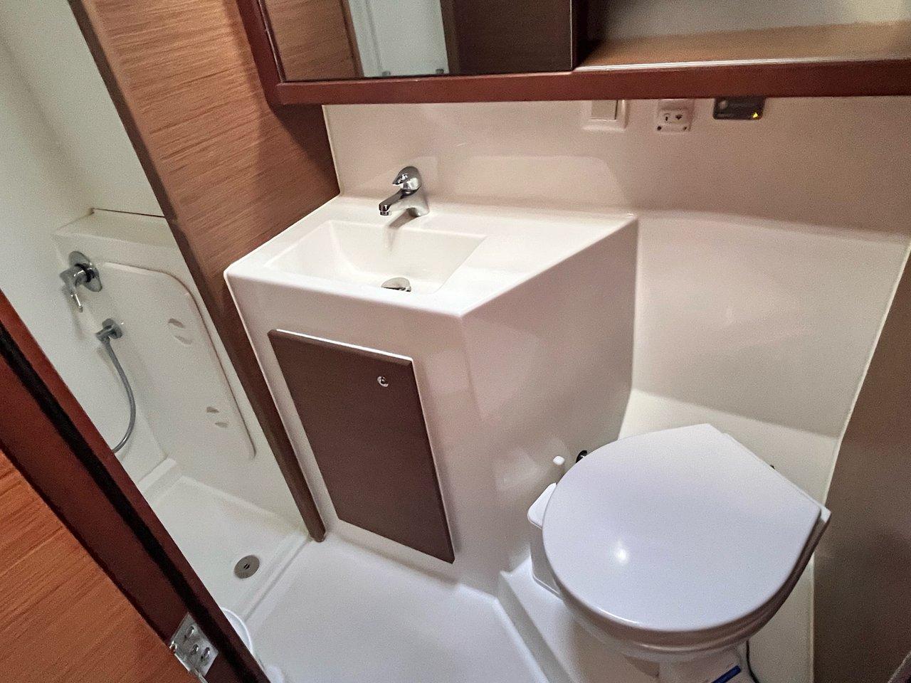 Lagoon 42 - 4 + 2 cab., picture 14