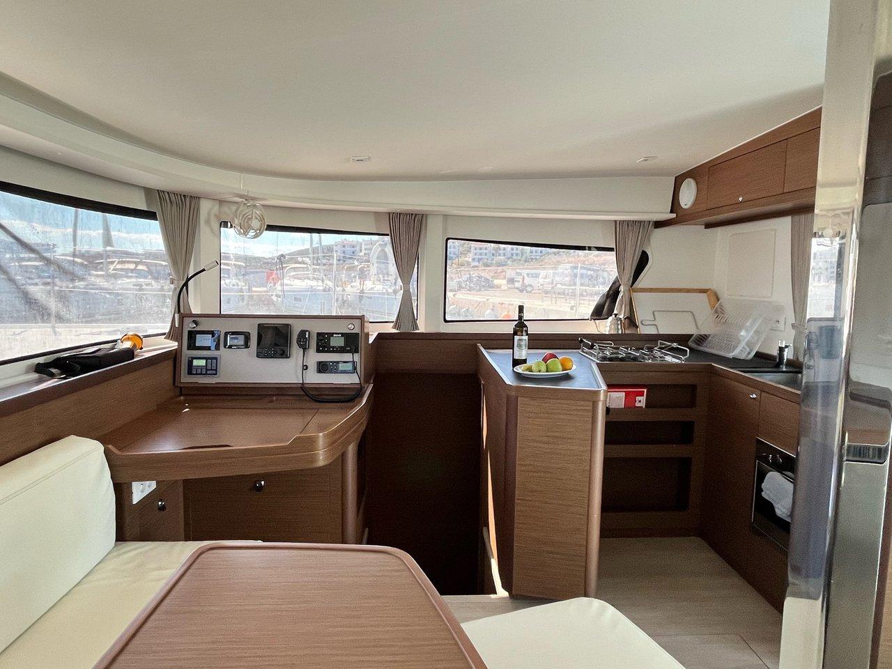 Lagoon 42 - 4 + 2 cab., picture 5