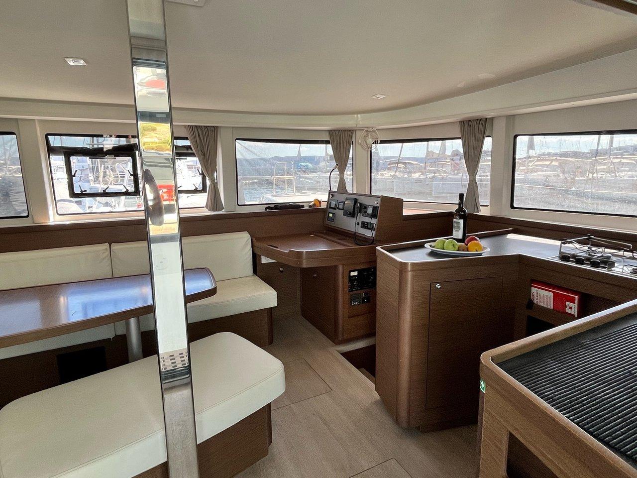 Lagoon 42 - 4 + 2 cab., picture 8